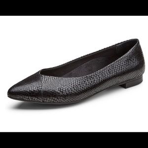 Vionic Black Snake Caballo Flats make offer